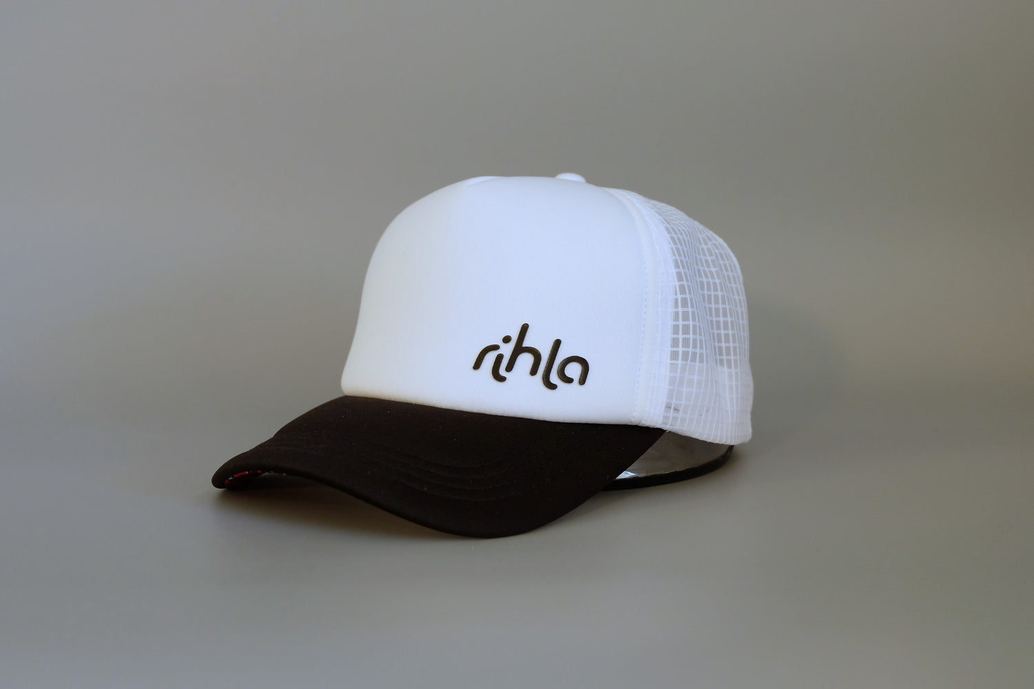 rihla white trucker running cap - front side of cap